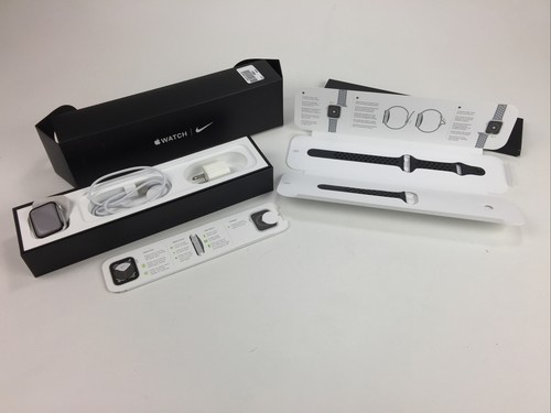 Nike Apple Watch Series 5 40mm Silver 