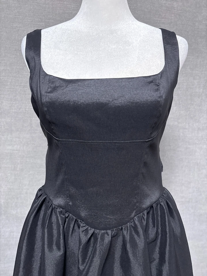 Lucy Sky Los Angels 连衣裙 美国 L 黑色缎面舞会 正式 晚礼服 哥特 Coquette — 第 4/4 张图片