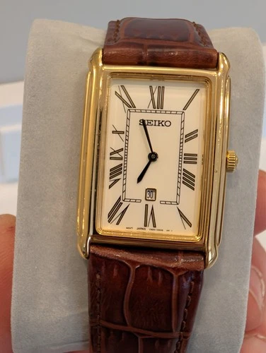 Seiko Quartz Vintage Tank Watch 7N89-0AD0 with spare functioning watch head!