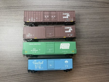 N Scale Box Car Lot Of 4