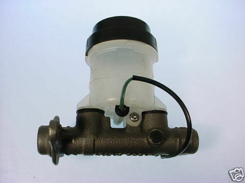 Brake Master Cylinder Fits Dodge Colt & Mitsubishi Mirage 1983-1988 - Picture 1 of 1