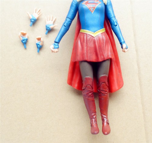 DC Collectibles SUPERGIRL ACTION FIGURE CW TV Series action Figure w hands 6.75" - Picture 5 of 6