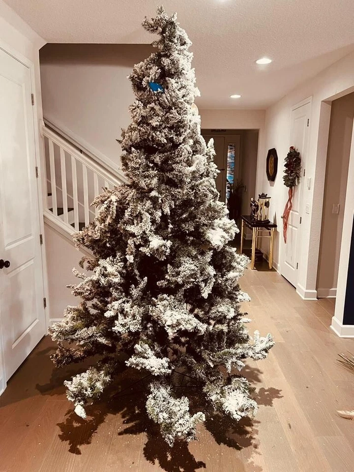 CHRSITMAS TREE- VICKERMAN COMPANY ITEM : A895180 - Image 4 of 4