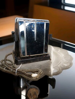 Sterling Toaster Chicago Electric Chrome Toaster 2 Slice TV Movie Prop *AS IS*
