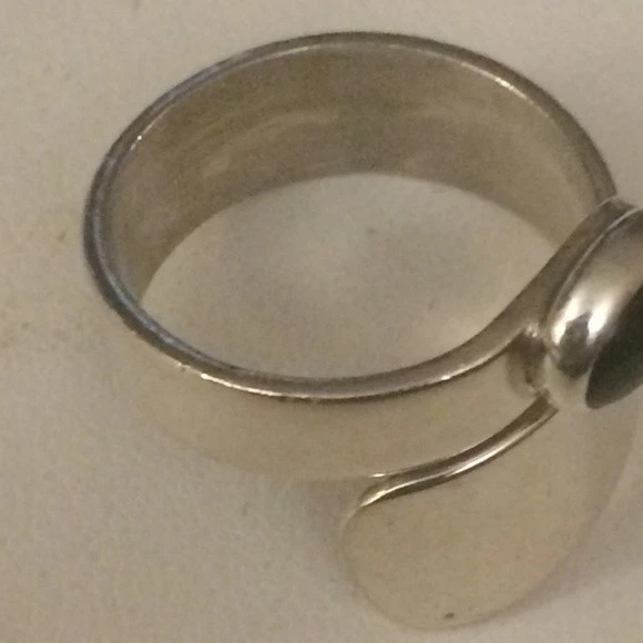 SILPADA 925 Sterling Silver Black Onyx Wrap Style Ring R0946 Size 6 CUTE - Image 2 of 4