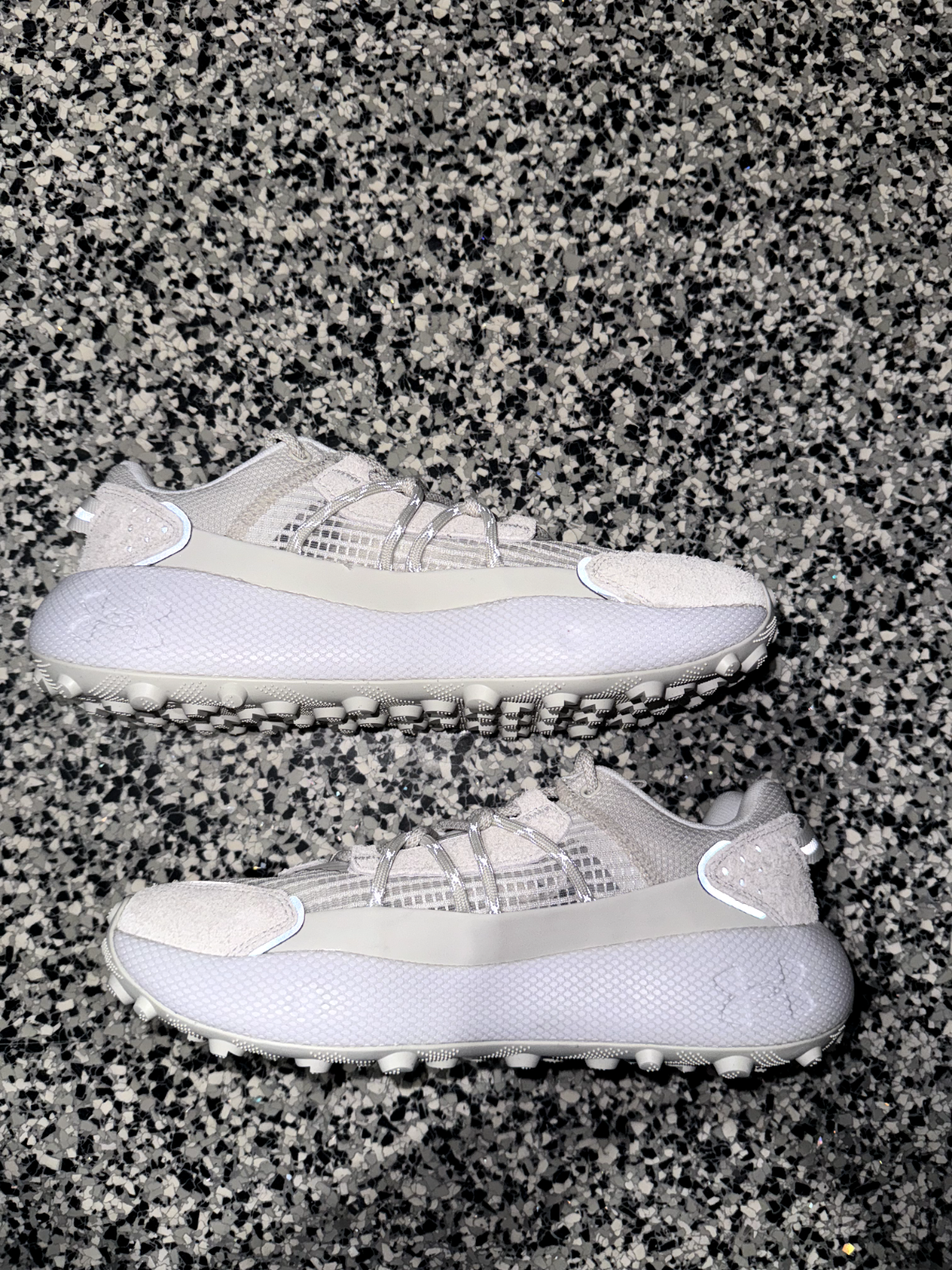 Under Armour Mens HOVR Fat Tire Venture Pro Shoes White Quartz Size 8