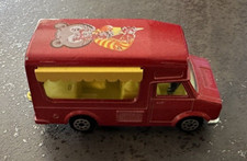 Majorette n°259, fourgon rouge "service glaces" autocollant abîmé, 1/67e