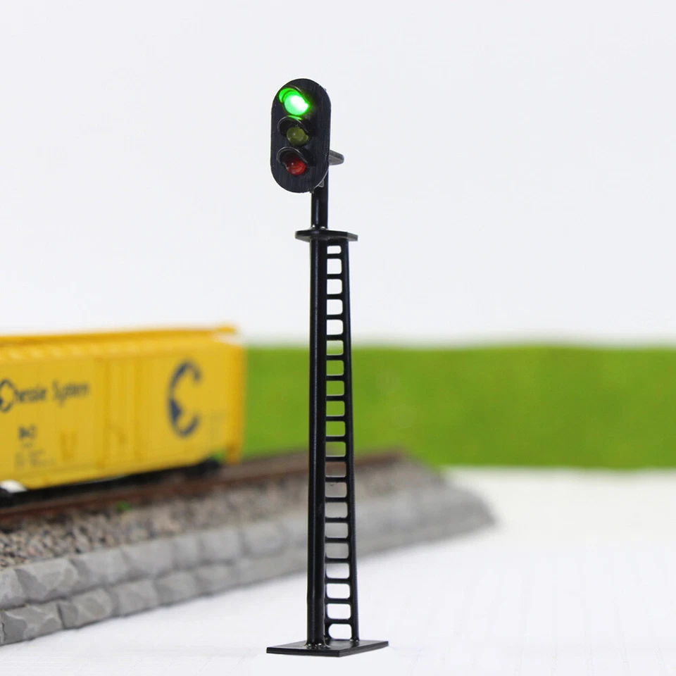 5pcs Model Railway 1:76 Block Signals G/Y/R OO Scale 8.2cm 12V Led JTD02 - Image 3 of 4