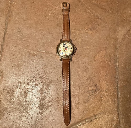 Reloj Mickey Mouse de cuarzo vintage Lorus Disney v421-0020 sin música lote 8-952 banderas - Imagen 2 de 5