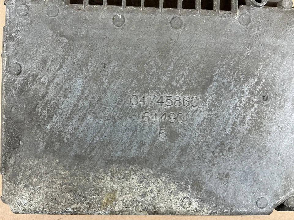 Módulo de control del motor Dodge Caravan 1996-1999 ECM ECU 04745860, 04727192 Foto 4 de 4