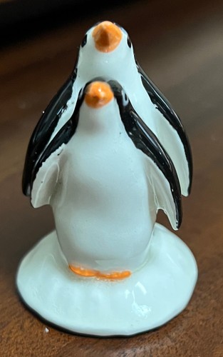 LL Bell Pie Bird - 2020 - Penguin Couple
