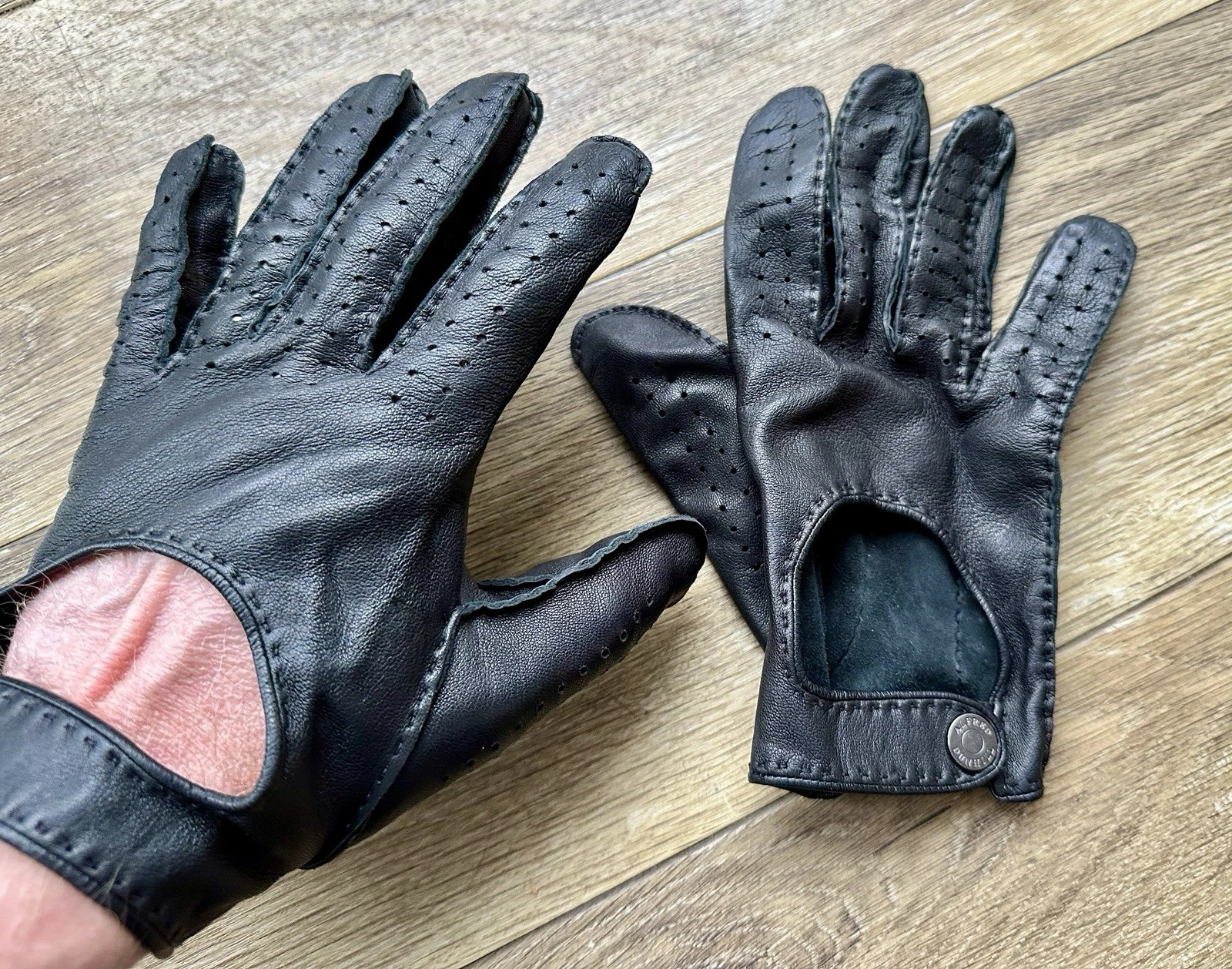 Perforated Leather Gloves Alfred Dunhill Black Mens Size M Lamb Skin