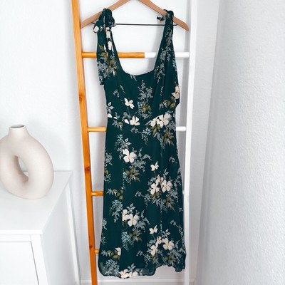 green emerald velvet dress Mint Green Floral Square Neck Maternity Midi Dress main image 0