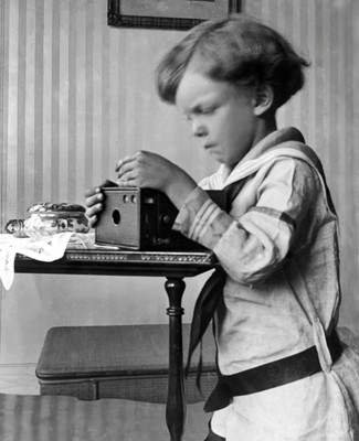 Antique GLASS PHOTO NEGATIVE - YOUNG PHOTOGRAPHER AT WORK WITH A BOX CAMERA
