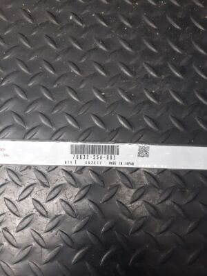 Genuine Acura OEM Part Rubber Blade (475MM) RL 2005-2012 76632-S5A-003