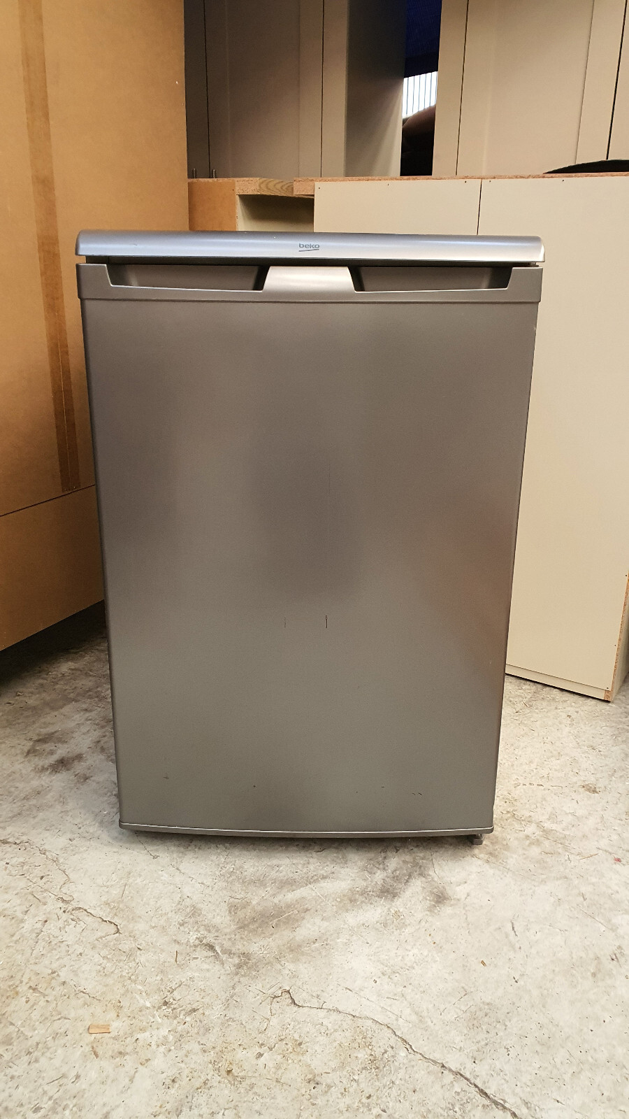 Beko Silver Under Counter Fridge ULC532W eBay