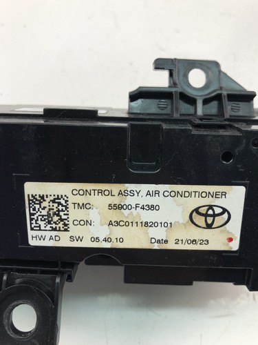 TOYOTA C-HR X1 55900-F4380 Climate Control Unit 2021 27416658 - Picture 4 of 4
