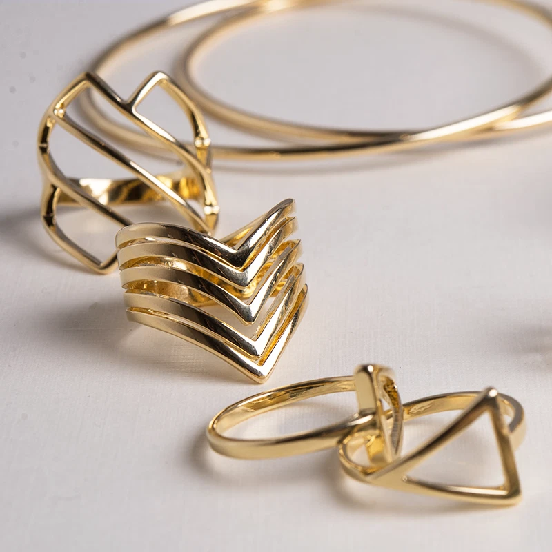 14k Yellow Gold Filled Ring for Women, Casual Band with Diagonal Tiny Lines - Изображение 3 из 4