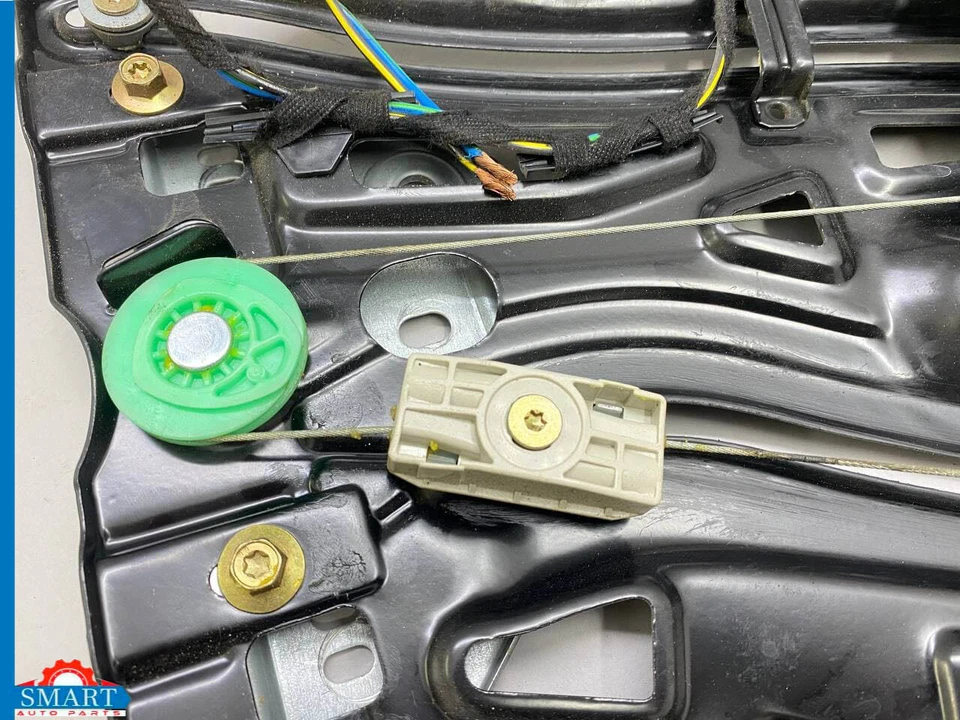 2002 BMW 325Ci E46 Convertible 2 Door Quarter Window Regulator Motor Left Driver - Image 2 of 4