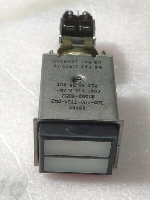 KORRY  ELECTRONICS Push Switch 81590-8352 28VDC 5AMP 300-700-7791-002 NOS