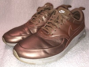 nike metallic air max thea se sneaker gold