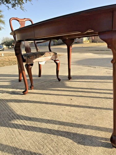 Ethan Allen Georgian Court Cherry TABLE - Please Note - All Chairs Are Sold - Picture 8 of 11
