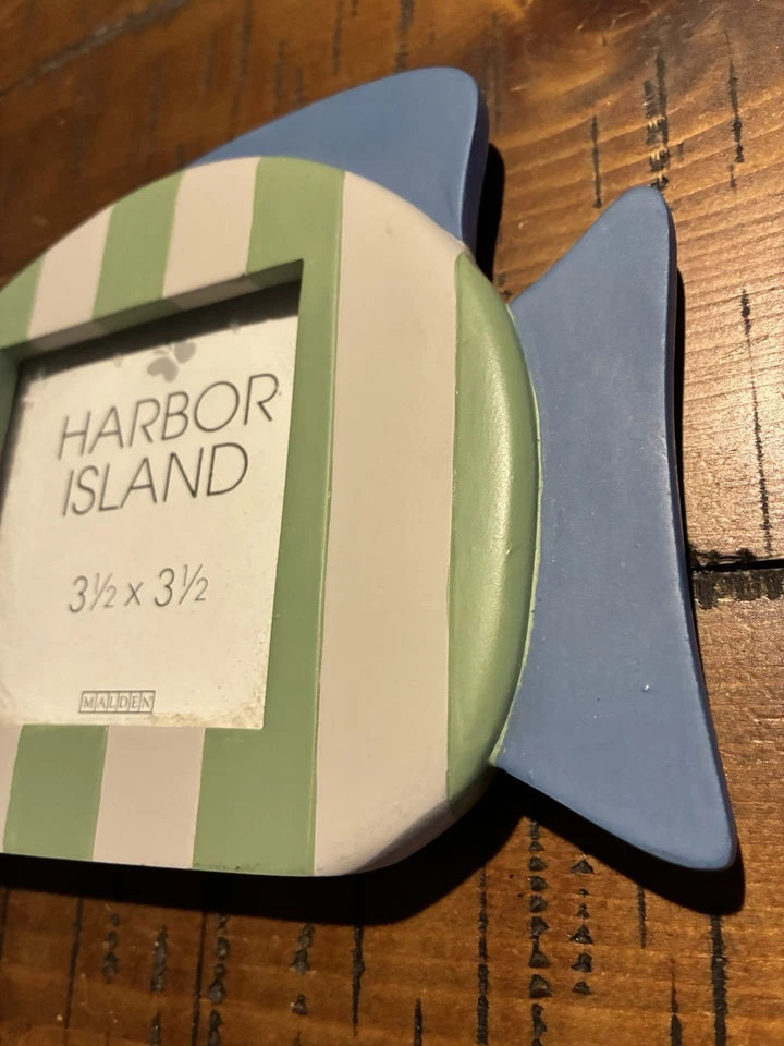"Marco de fotos de peces de colección Malden Harbor Island, pintado a mano costero 3,5"" X 3,5""" Foto 3 de 4
