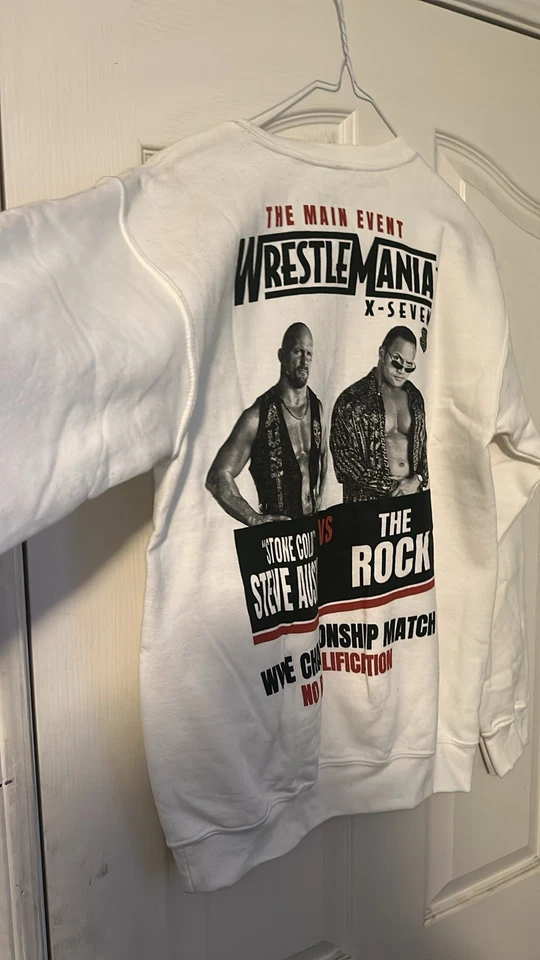 Suéter Cuello Redondo WWE WrestleMania 17 X-Seven Stone Cold vs The Rock S Foto 3 de 4