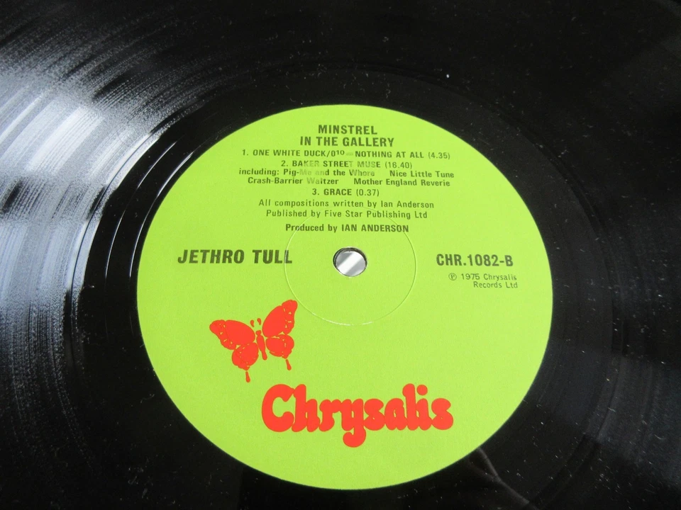 Jethro Tull - Minstrel In The Gallery 1st Press vinyl LP 1975 NEAR MINT VINYL - Image 4 of 4