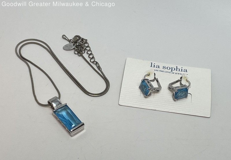 Lia Sophia Silver Tone Blue Rhinestone Pendant Necklace & Earrings 14.5g