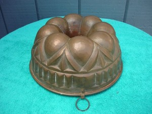 Antique 10" x 4 1/2" Tin-Lined Copper Bundt Cake, Jello Mold