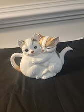 Cuddling Cats Ceramic Novelty Teapot w/ Lid H...