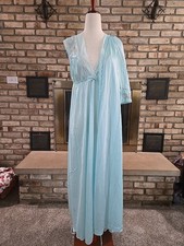 Gilead Vtg 60s 70s Peinoir Nightgown W/Bed Robe Womans Sz Petite Coquette Silky