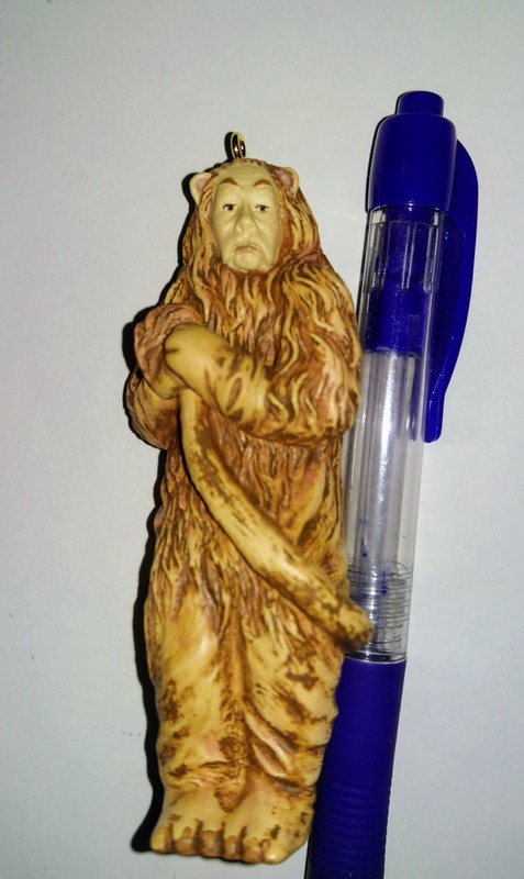 Hallmark Keepsake 1994 Ornament The Wizard of Oz THE COWARDLY LION (K)