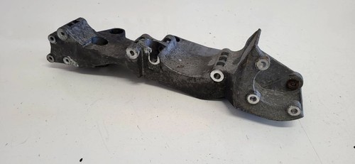 Volkswagen Transporter - Caravelle T5 2006 Halterung Lichtmaschine 045903143C