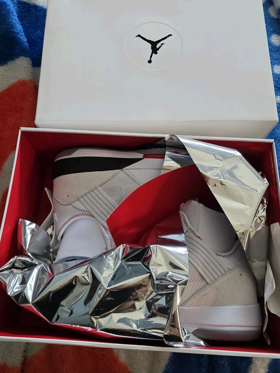 Las mejores ofertas en Jordan 33 SE Low White Cement | eBay