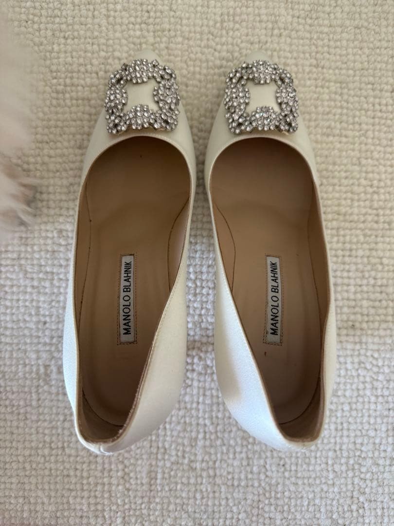 Manolo Blahnik Hangisi Jewel Buckle Heel Pumps White Satin Women's IT37 US7