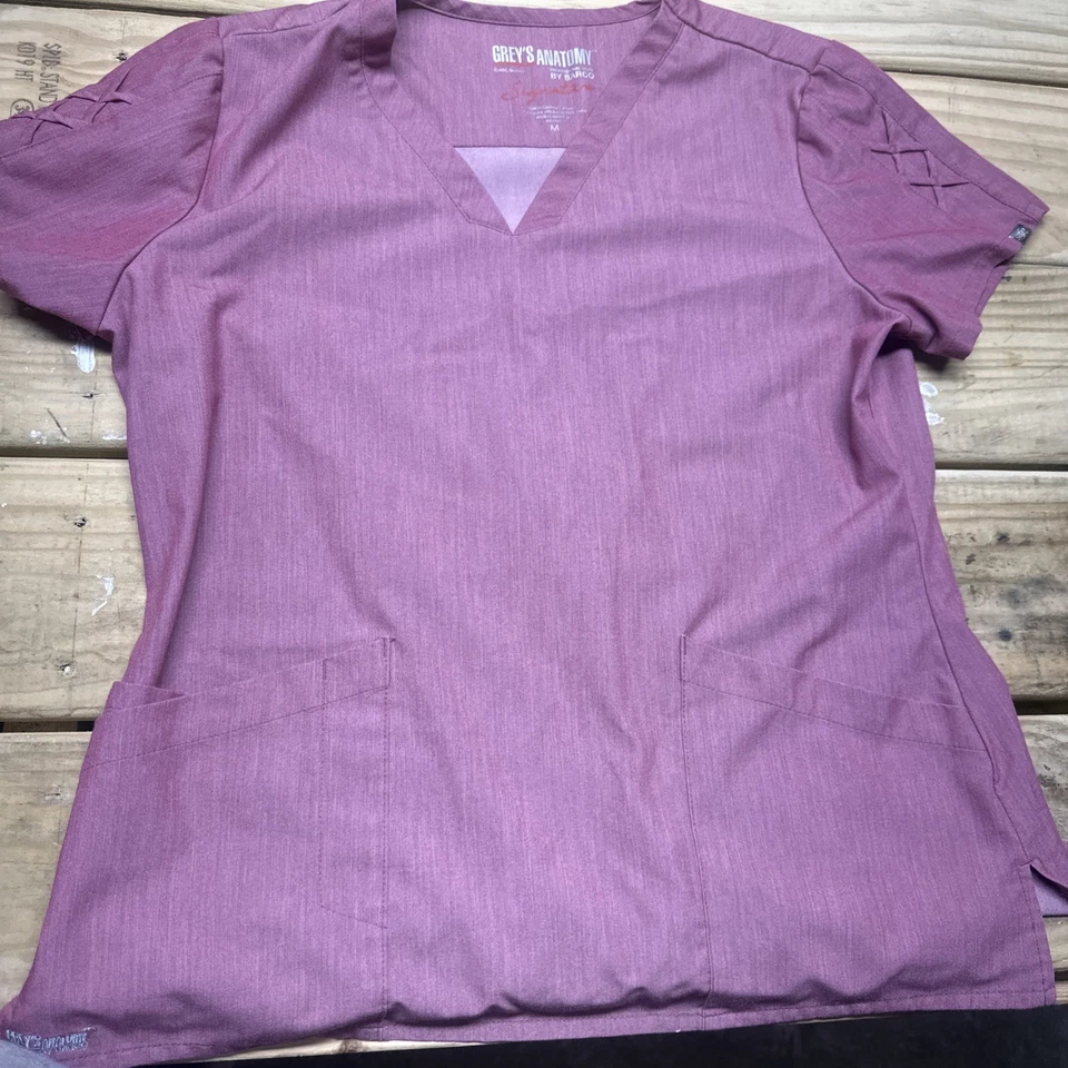 Lot Of 5- Women’s Scrubs Size Medium  - Image 2 of 4