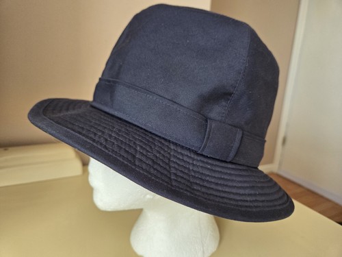 Vintage Burberrys Navy Hat Nova Check Lining Wide Brim Classic 21”