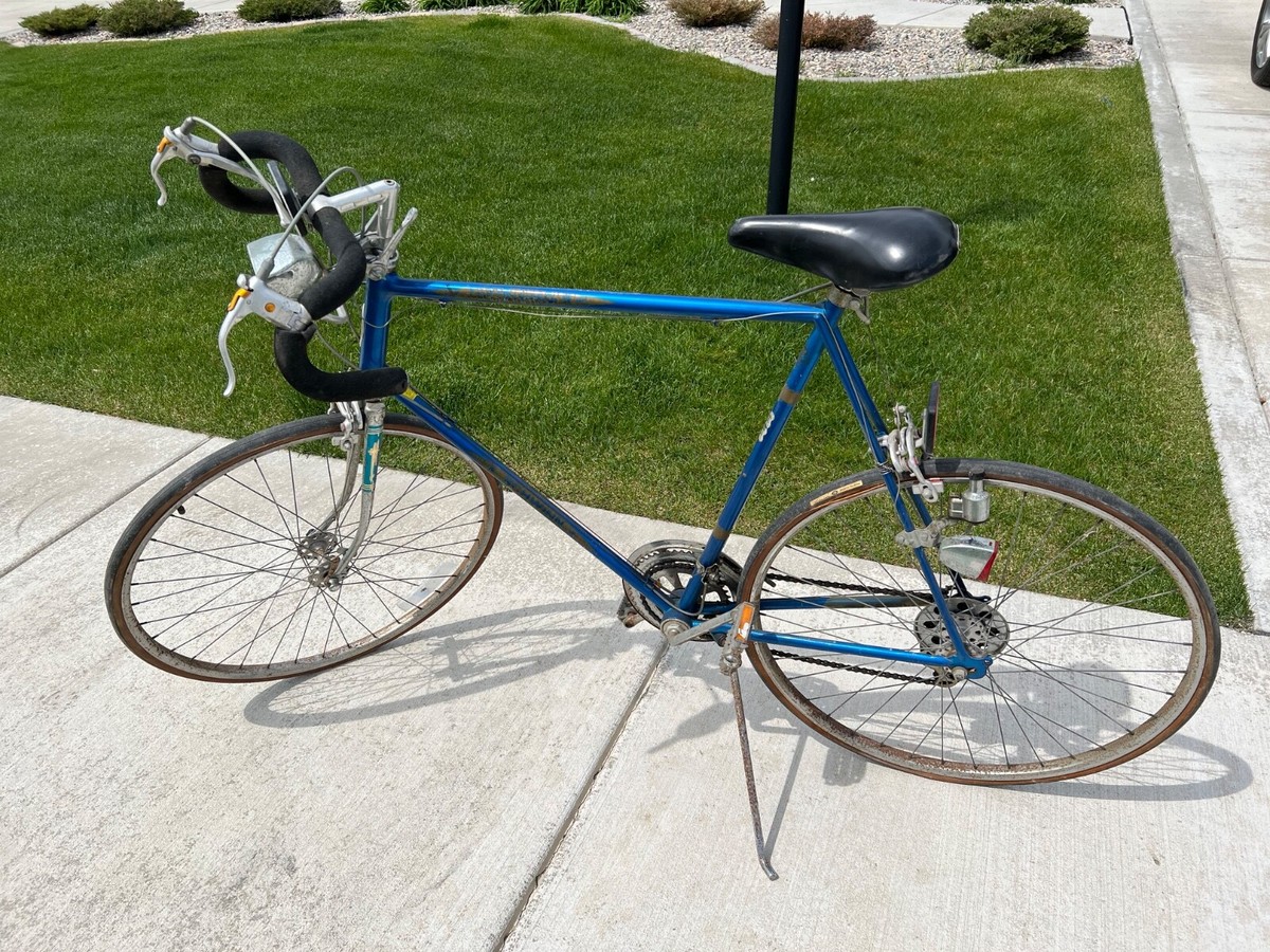 Vintage Blue or Flamboyant Red 1978 Schwinn Continental Bike | eBay