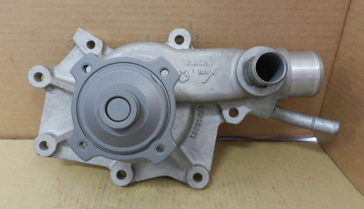 1994-96 Dodge Viper 488ci 8.0L V10 NEW Original water pump