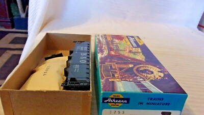 HO Scale Athearn 40' 4 Bay Hopper, Baltimore & Ohio, Black, #532000 BNOS