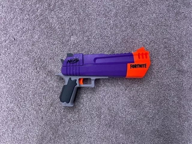 NERF Fortnite HC-E Hand Cannon Desert Eagle Purple Pistol Blaster