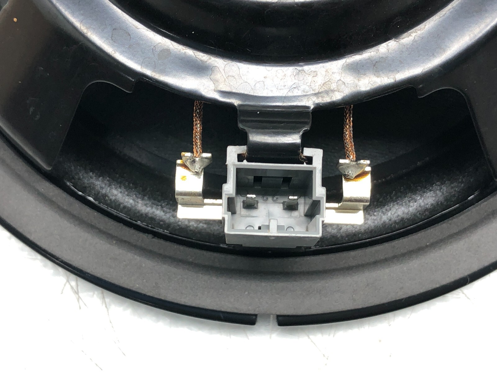 2017-2022 MASERATI LEVANTE DOOR AUDIO SPEAKER OEM.
