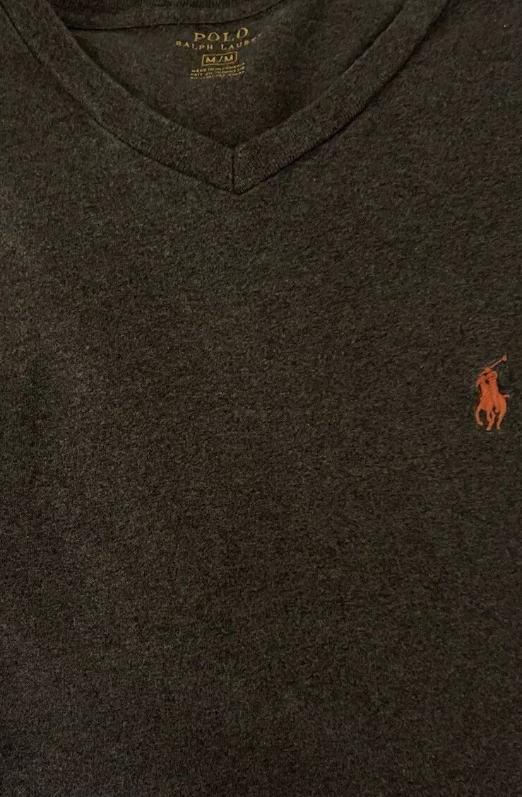 PONY Polo Ralph Lauren verde oliva maglietta scollo a V uomo con frangia arancione taglia M