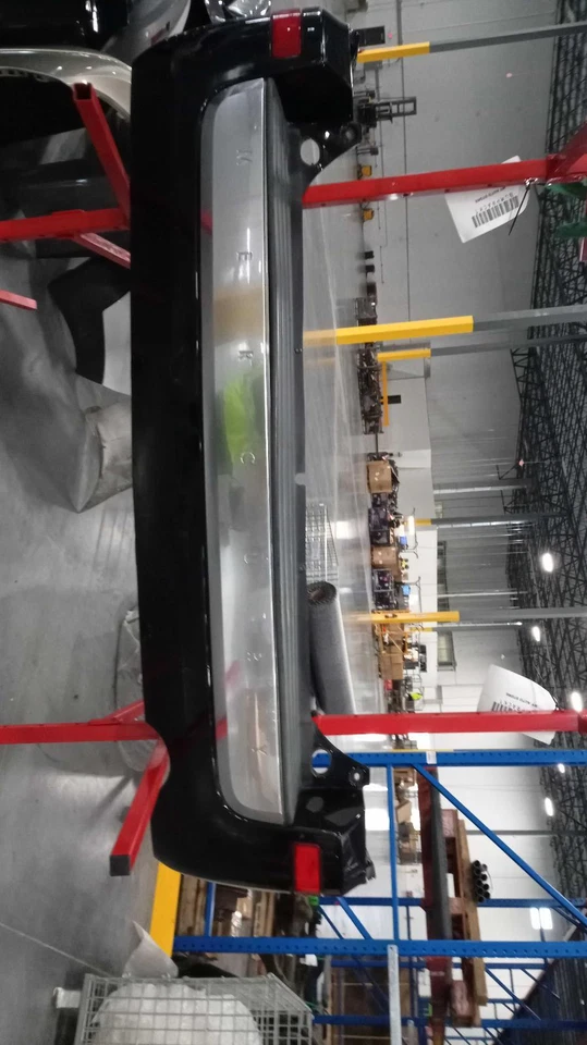 Conjunto de parachoques trasero usado para: Mercury Mariner VIN 3 2008 híbrido de octavo dígito Foto 2 de 4