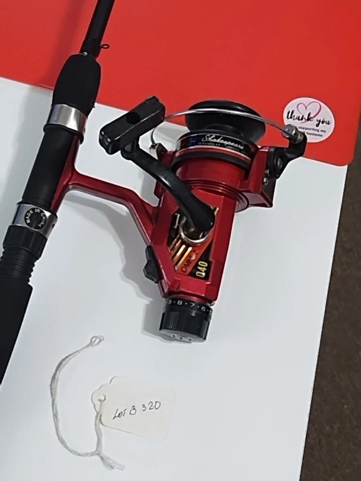 Caña de pescar giratoria Shakespeare ARDENT Overgrip 6'6" mediana 4-12 lb y carrete OMNI X Foto 2 de 4