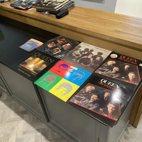 QUEEN VINYL  JOB LOT