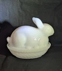 Vintage Imperial Opalescent Milk Glass Bunny On Nest Candy/Trinket Dish