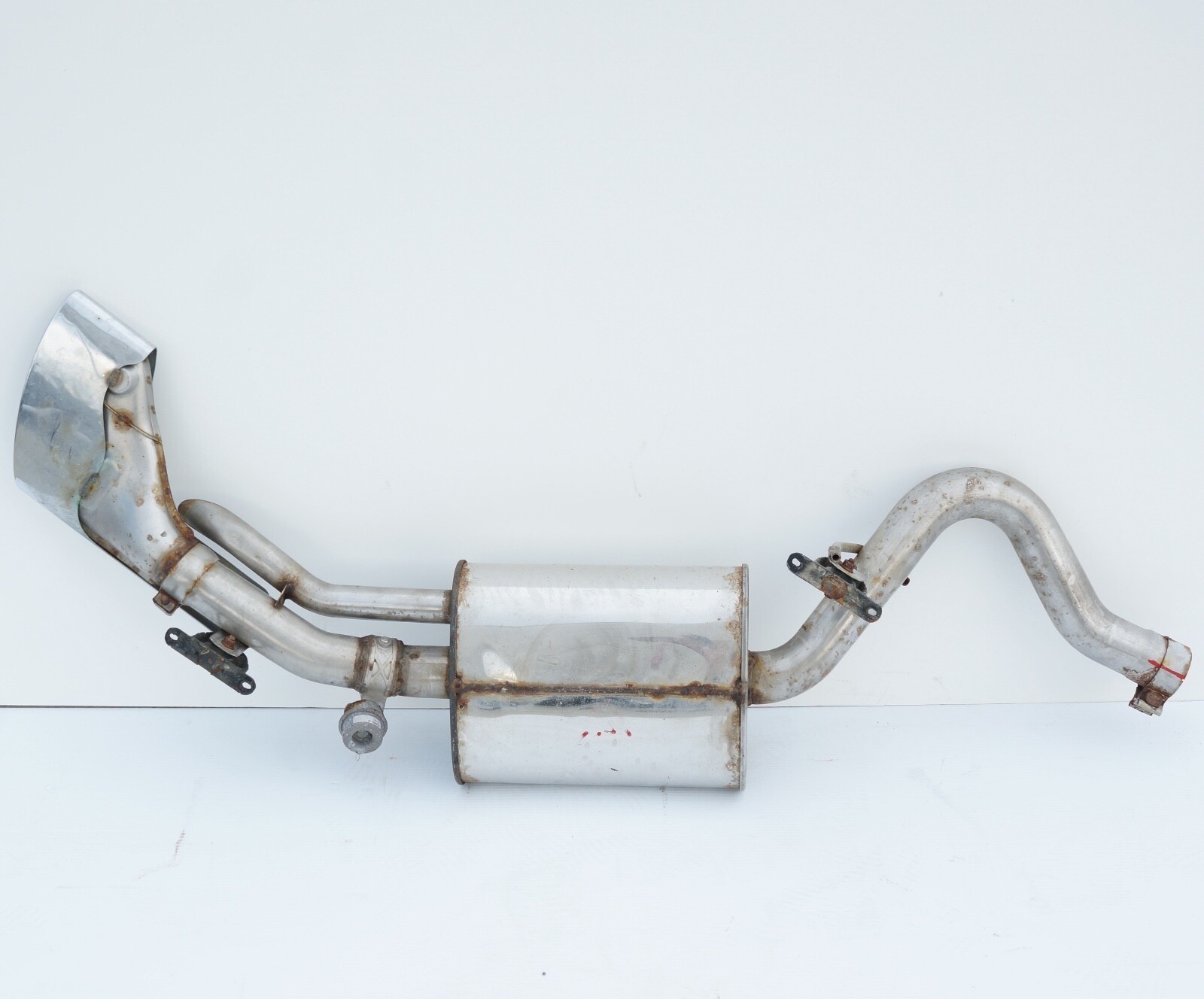 2010 - 2020 Bentley Mulsanne Rear Muffler Right Silencer Exhaust Pipe Tube